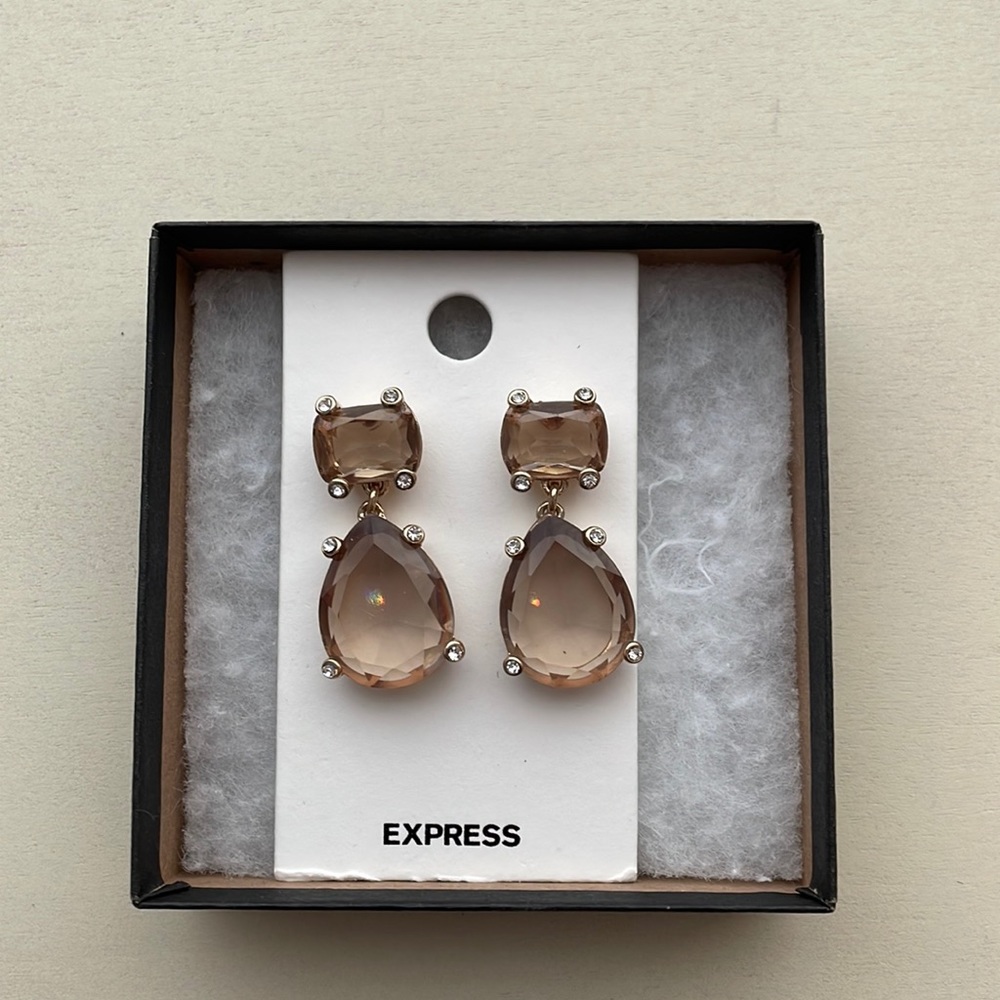 Express earrings